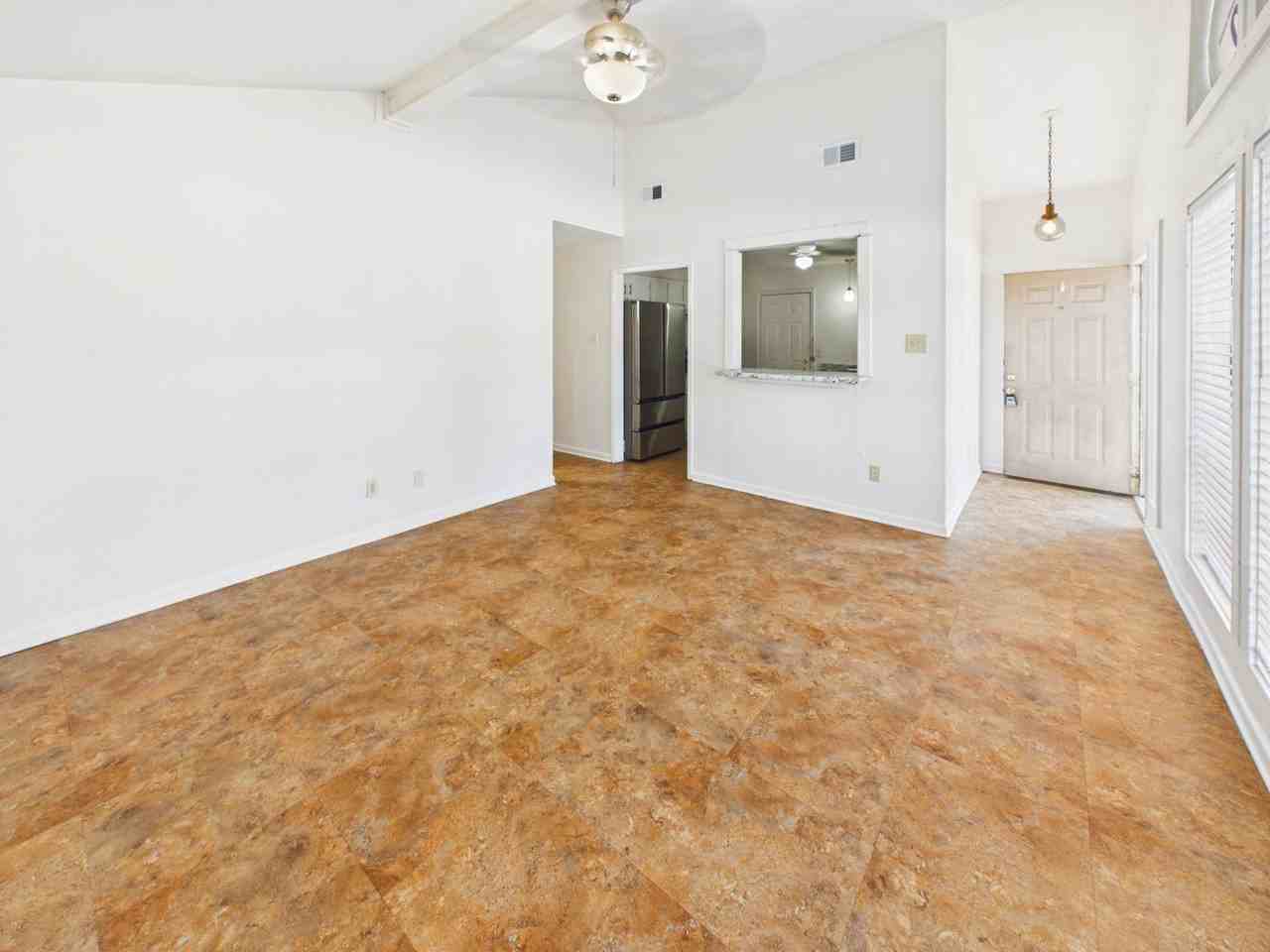 1013 San Benito Dr - Photo 4 of 8