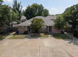 featured image of 2404 Brittain Ct