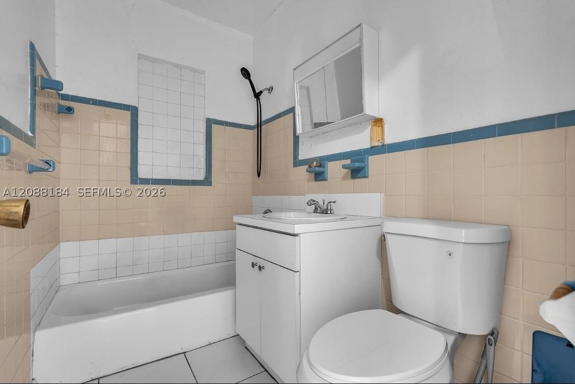 576 Nw 147th St #A - Photo 6 of 12