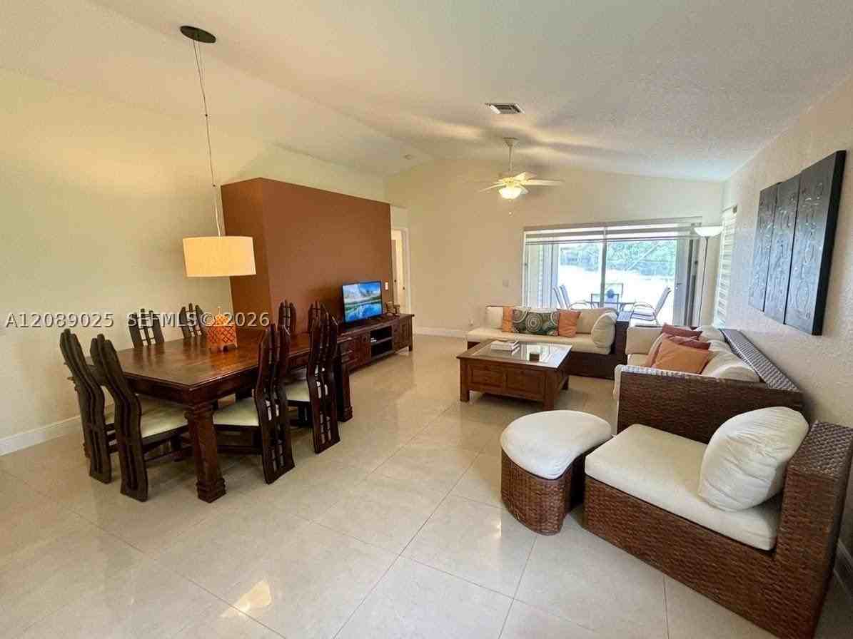 1314 Canary Island Dr - Photo 6 of 14