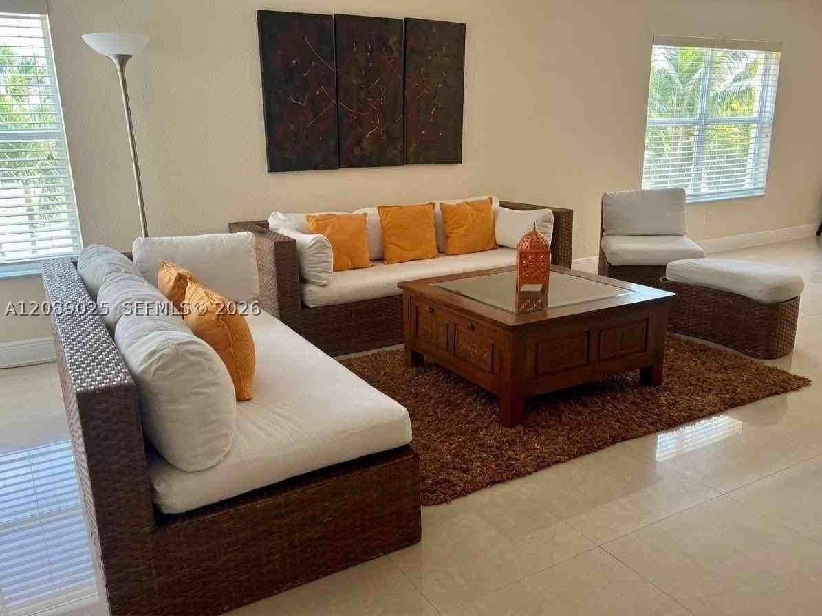 1314 Canary Island Dr - Photo 7 of 14