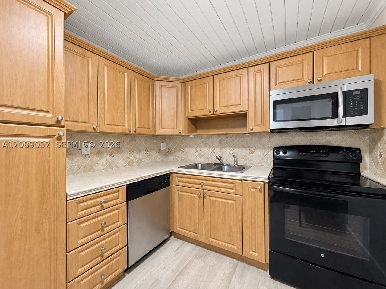 14150 Sw 84th St #110I - Photo 7 of 33