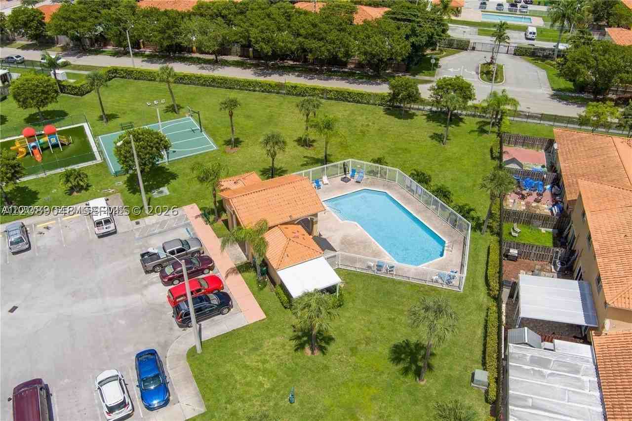 18133 Sw 109th Path