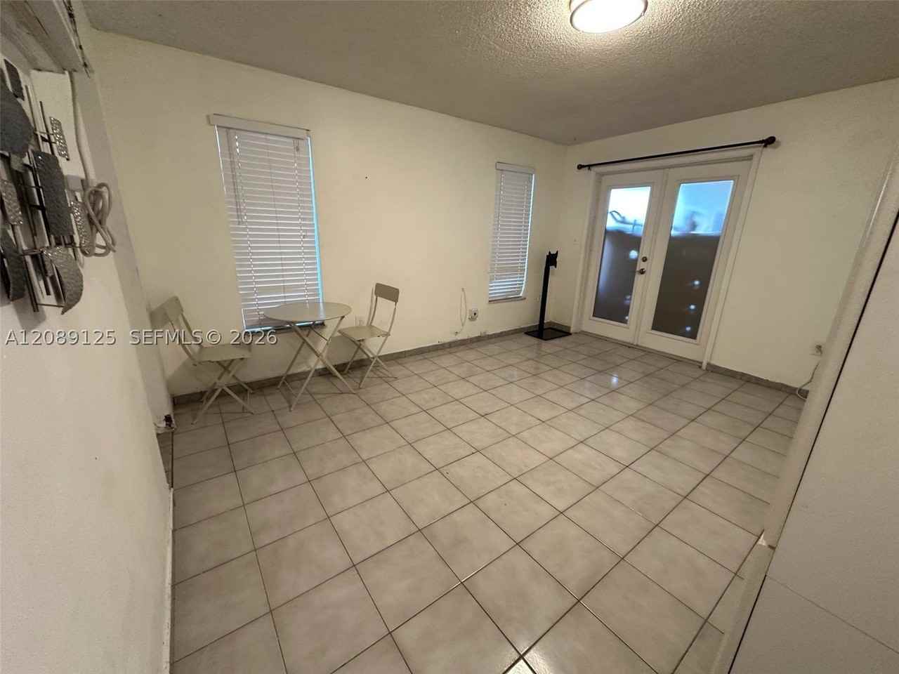 4623 Sw 127th Pl #0 - Photo 3 of 7