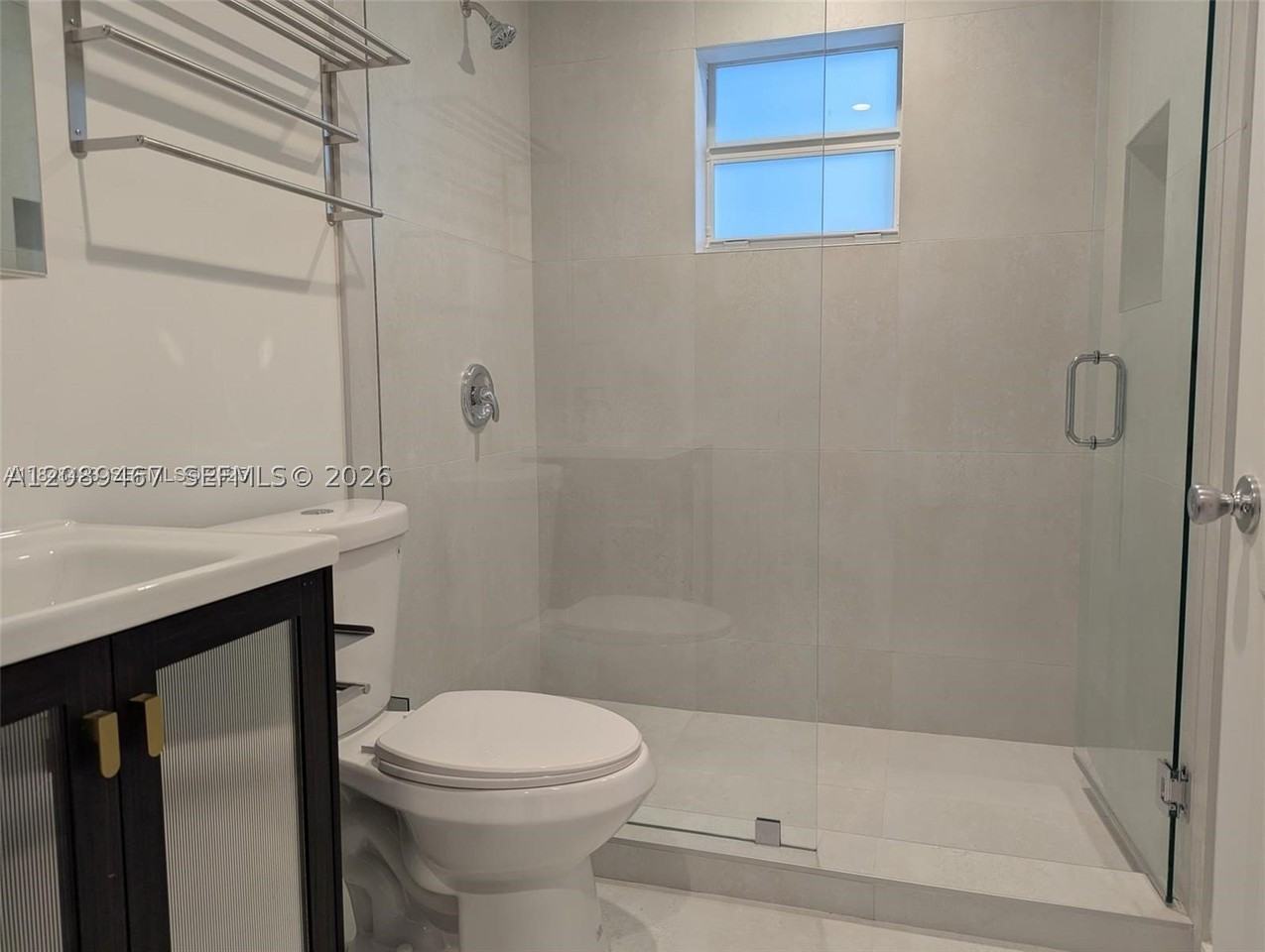 911 Sharar Ave #2 - Photo 3 of 20