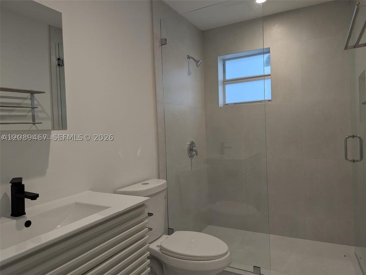 911 Sharar Ave #2 - Photo 7 of 20