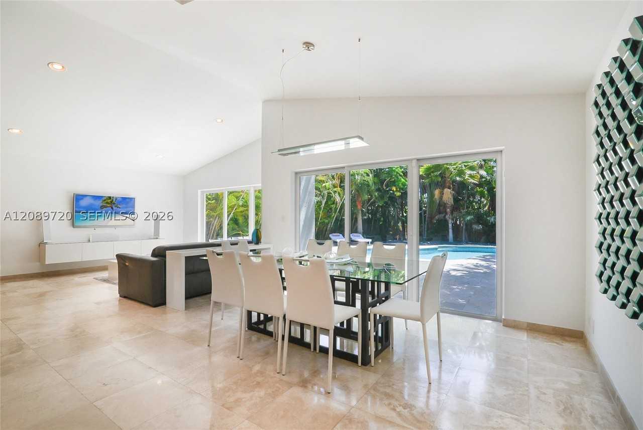 147 Golden Beach Dr - Photo 5 of 30