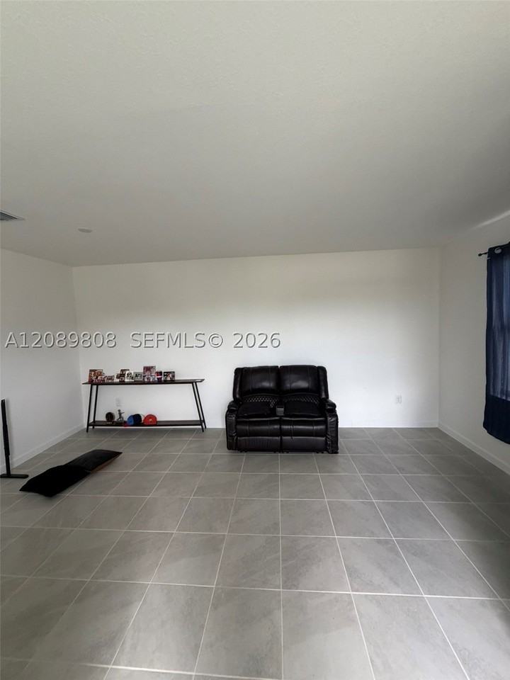 35537 Sw 189th Ave #35537 - Photo 4 of 23
