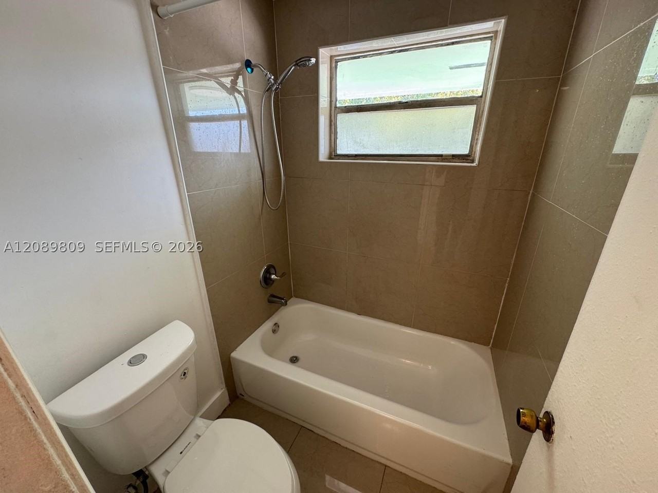 201 Nw 77th St #3 - Photo 4 of 13