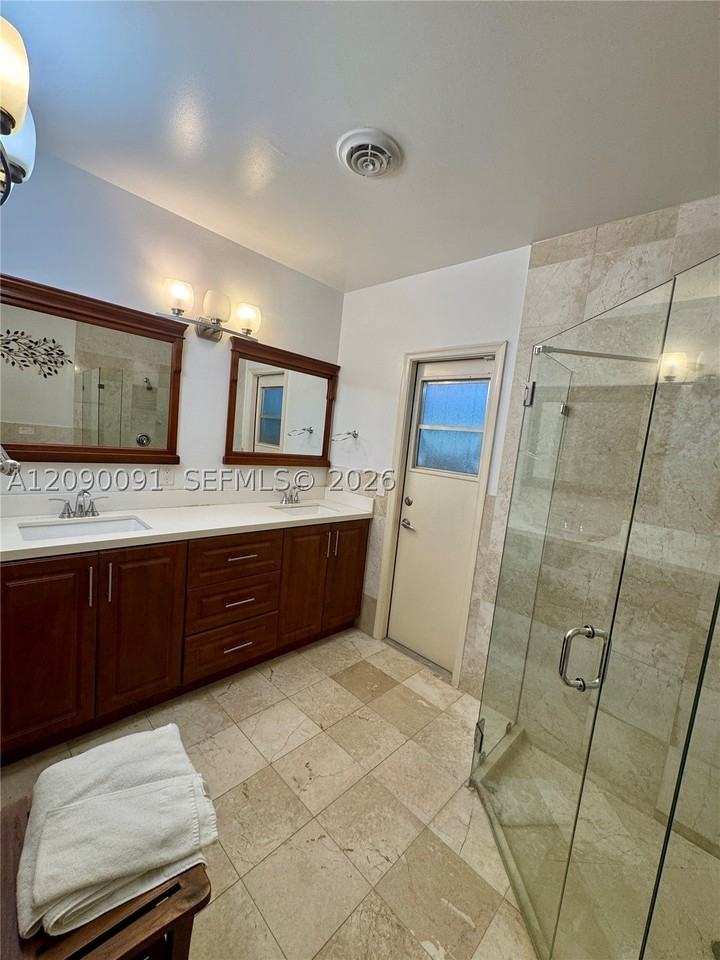 8800 Sw 151st St #0 - Photo 4 of 9
