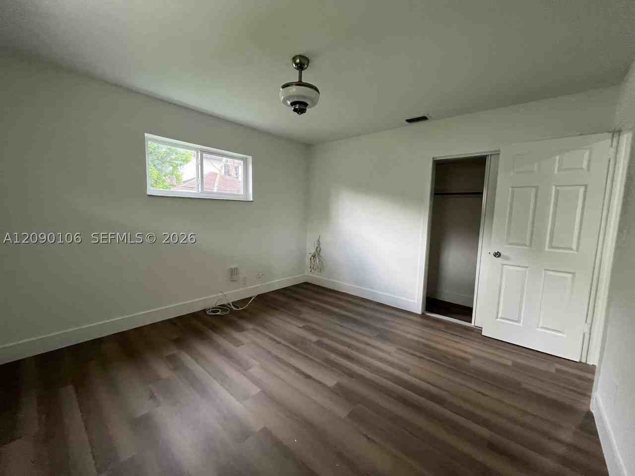 5020 Sw 26th Ave #1-2 - Photo 6 of 10