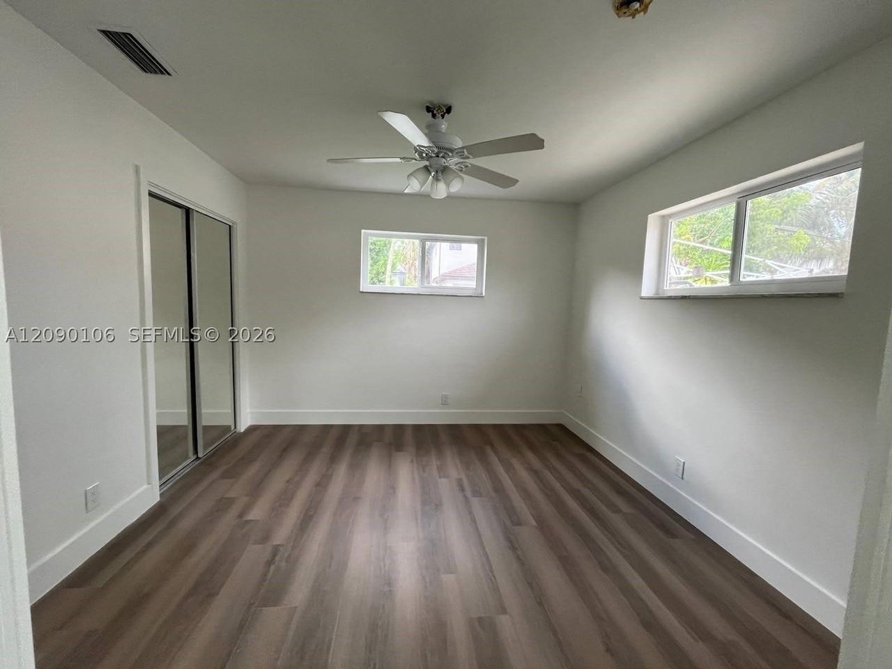 5020 Sw 26th Ave #1-2 - Photo 7 of 10