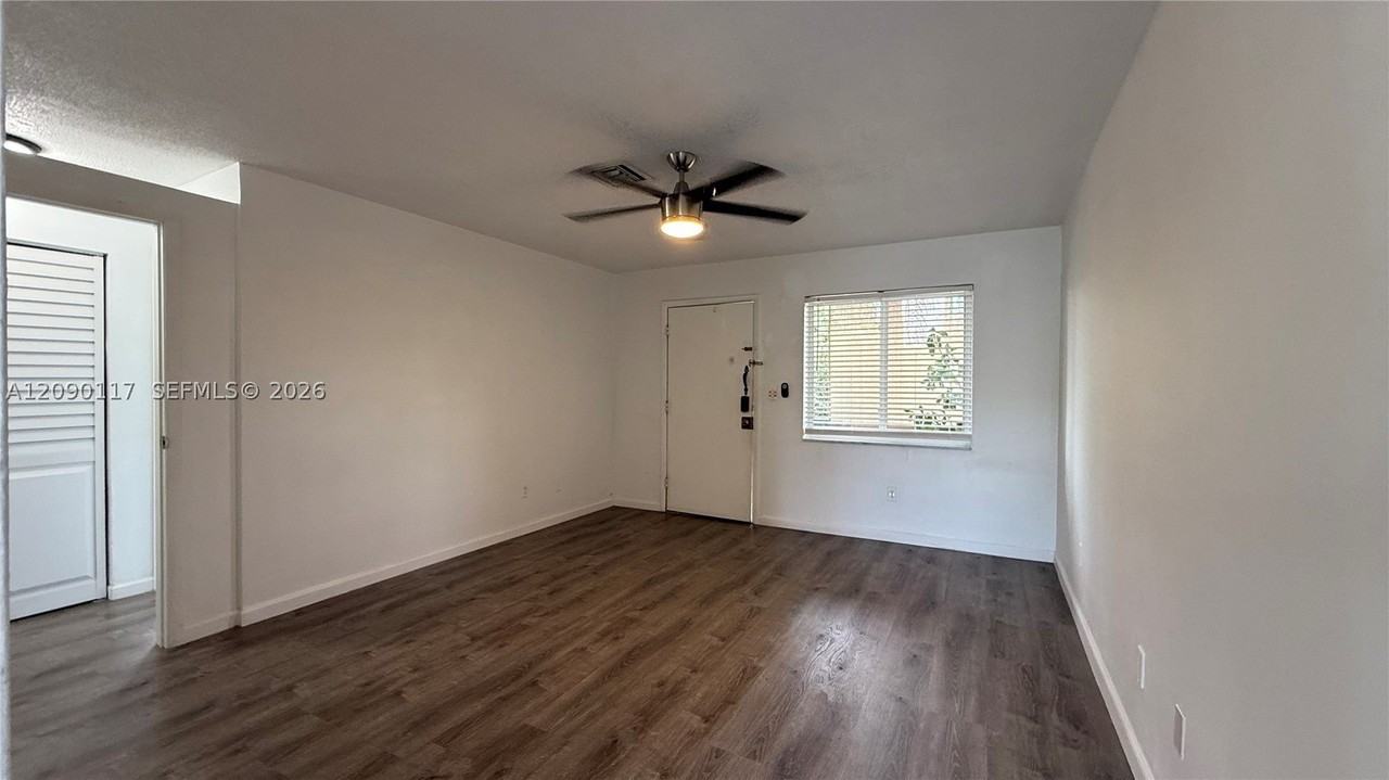 191 Nw 17th Ave #4 - Photo 3 of 17