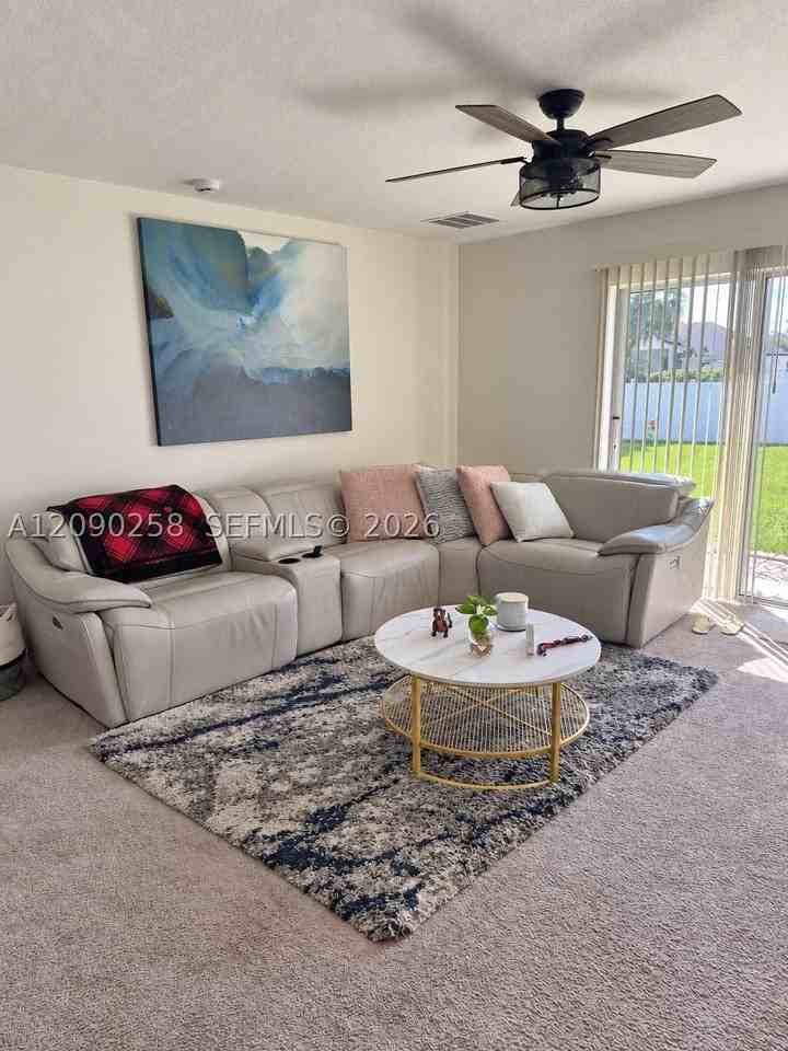830 Sw Durham Ter #1 - Photo 3 of 13