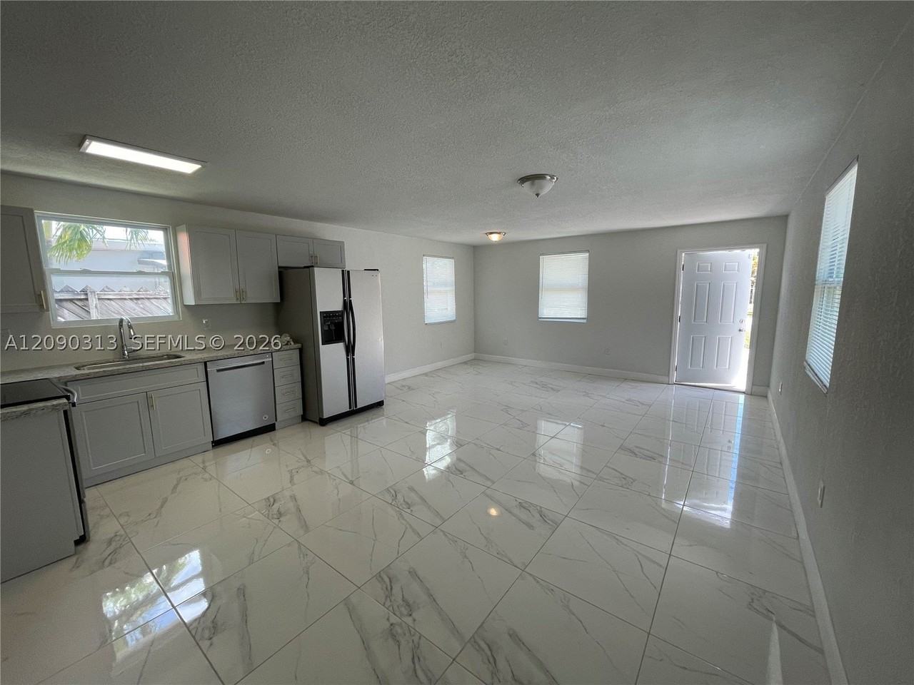 6801 Sw 13th Ter #6805 - Photo 2 of 9