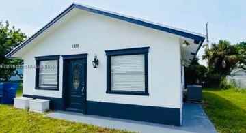 featured image of 1310 W 24th St
