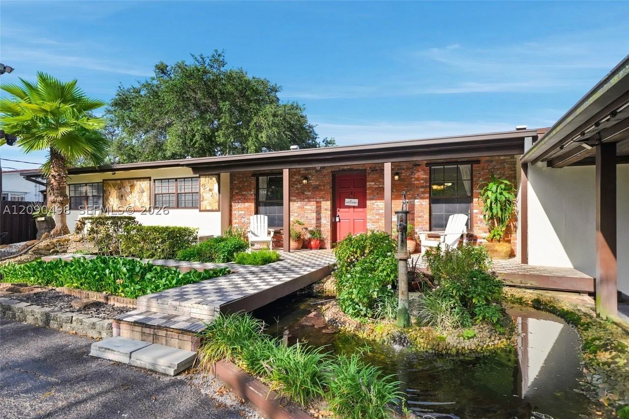 15425 N Miami Ave - Photo 4 of 44