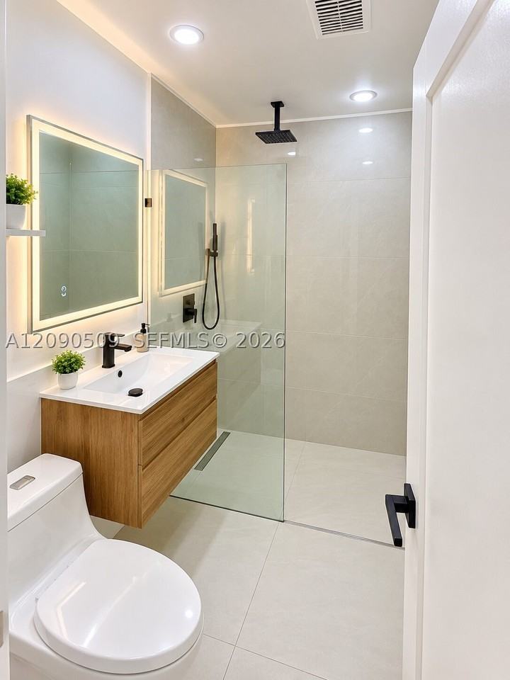 15231 Nw 31st Ave #1 - Photo 6 of 8