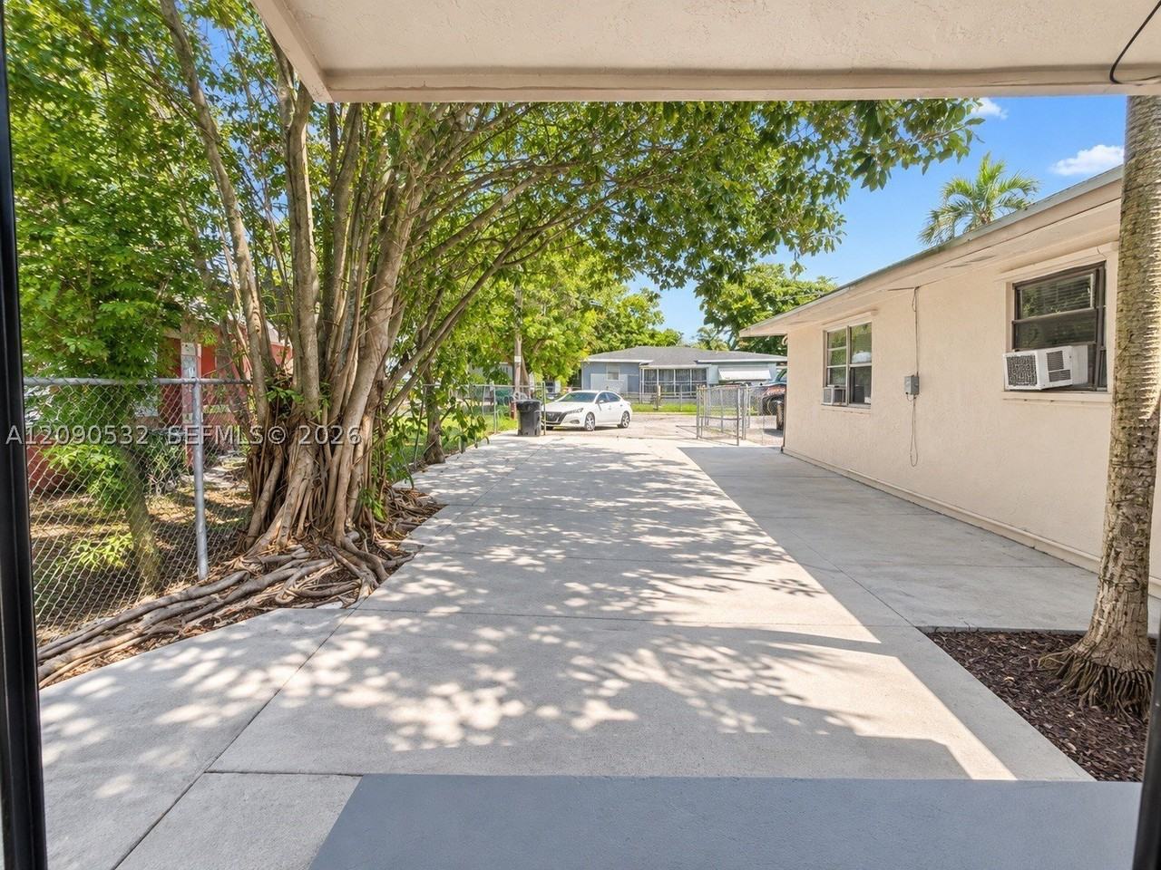10132 W Indigo St #10132 - Photo 4 of 26