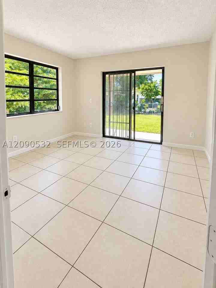 10132 W Indigo St #10132 - Photo 7 of 26