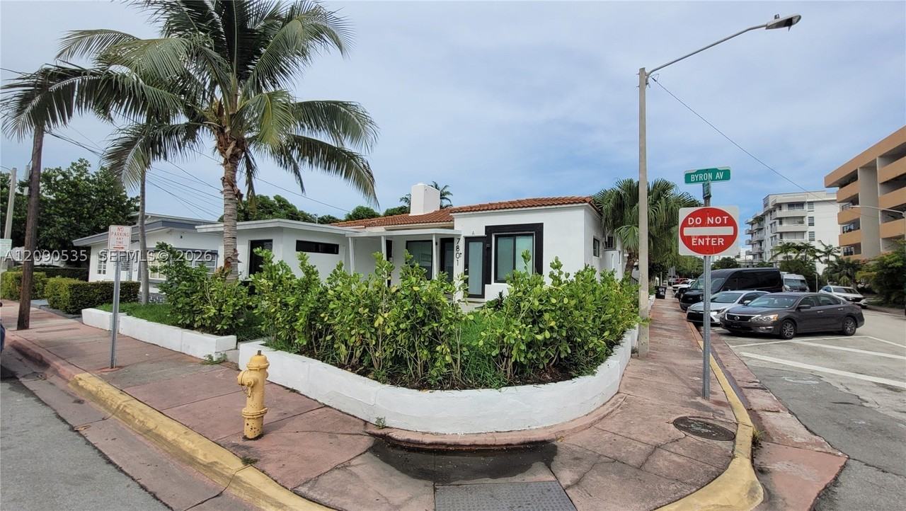 7801 Byron Ave #B - Photo 2 of 12