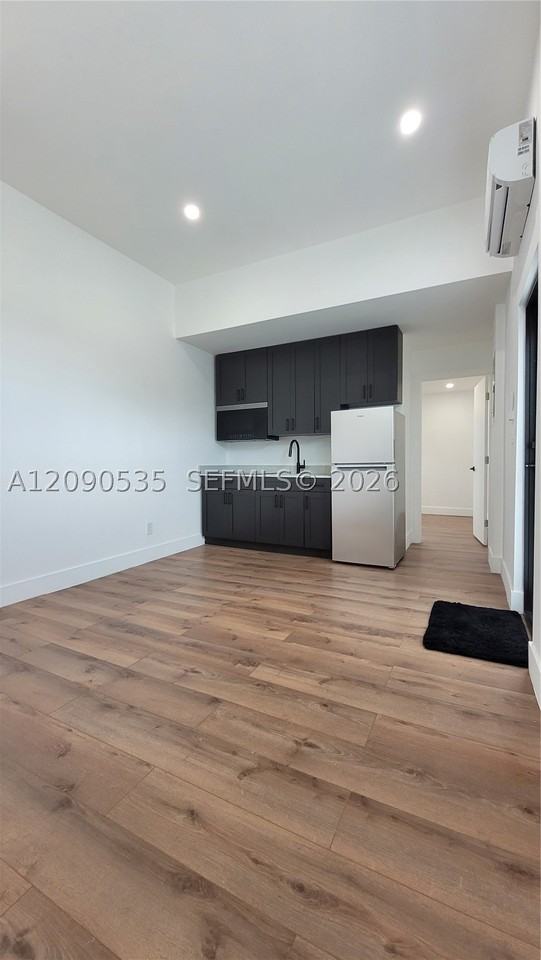 7801 Byron Ave #B - Photo 4 of 12