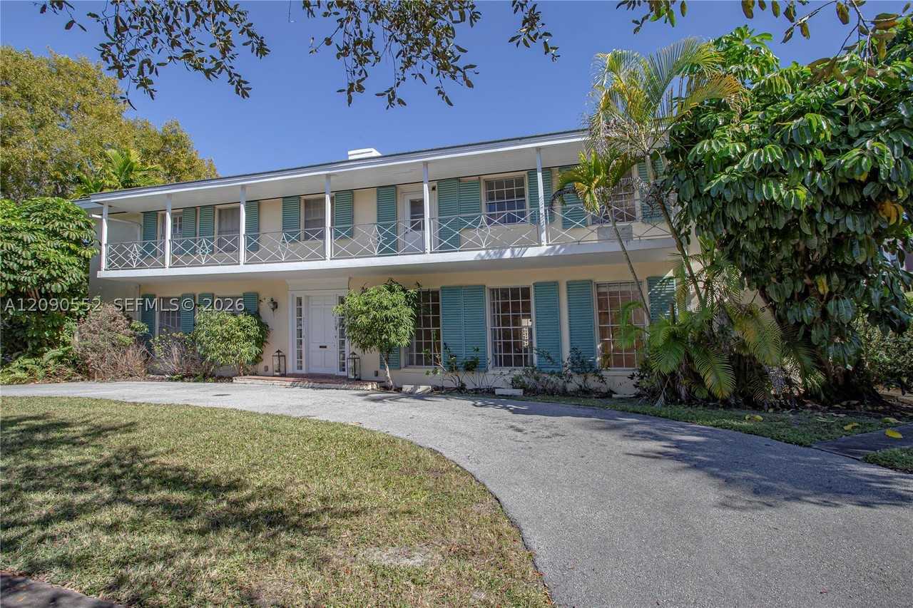 2805 Segovia St - Photo 2 of 25
