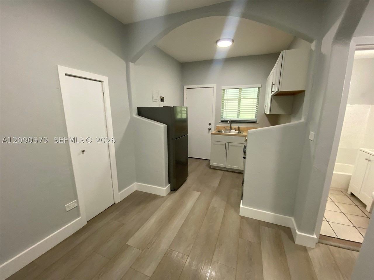 1015 Pennsylvania Ave #27 - Photo 6 of 14