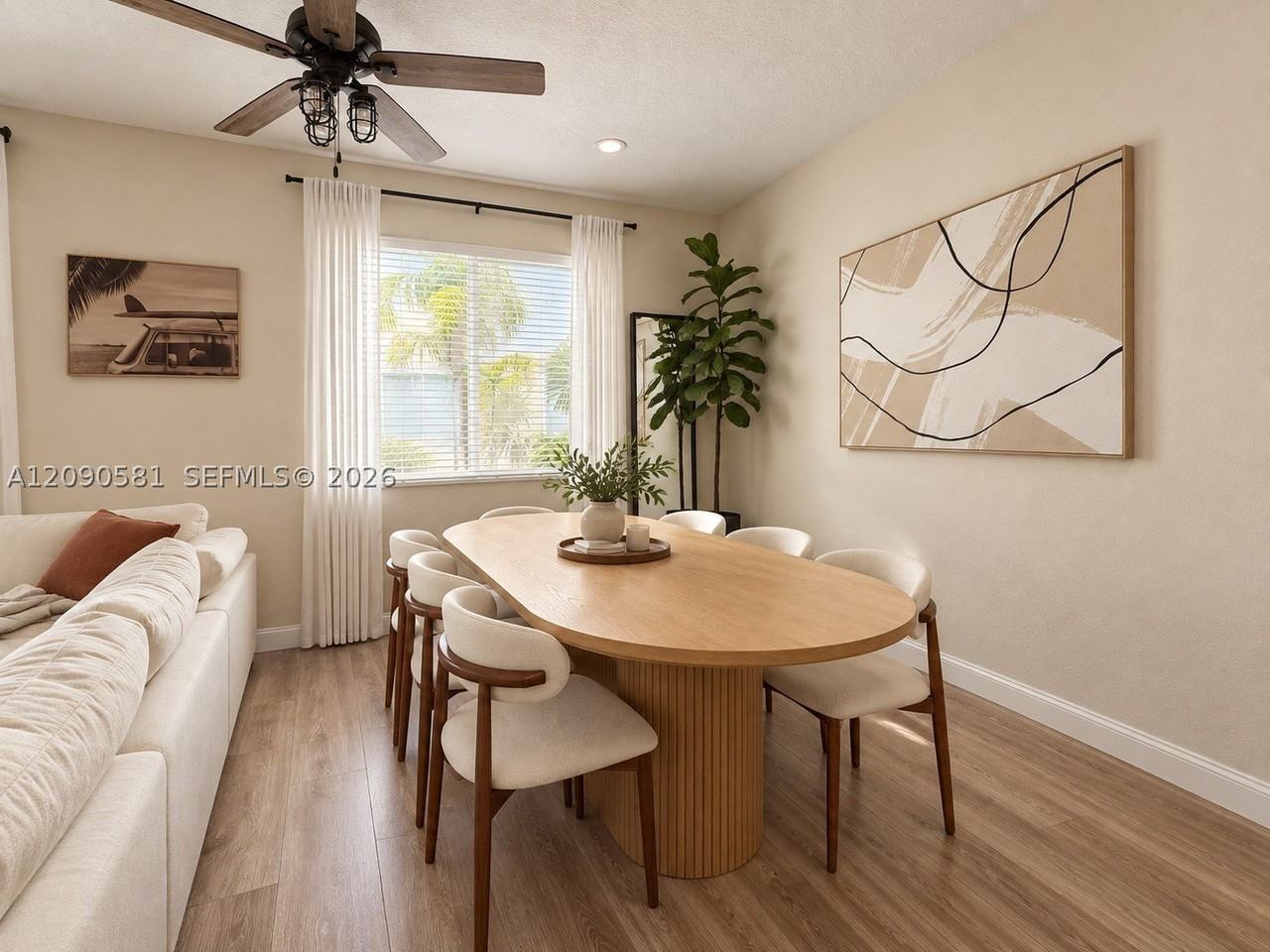 2913 S Greenleaf Cir - Photo 4 of 47