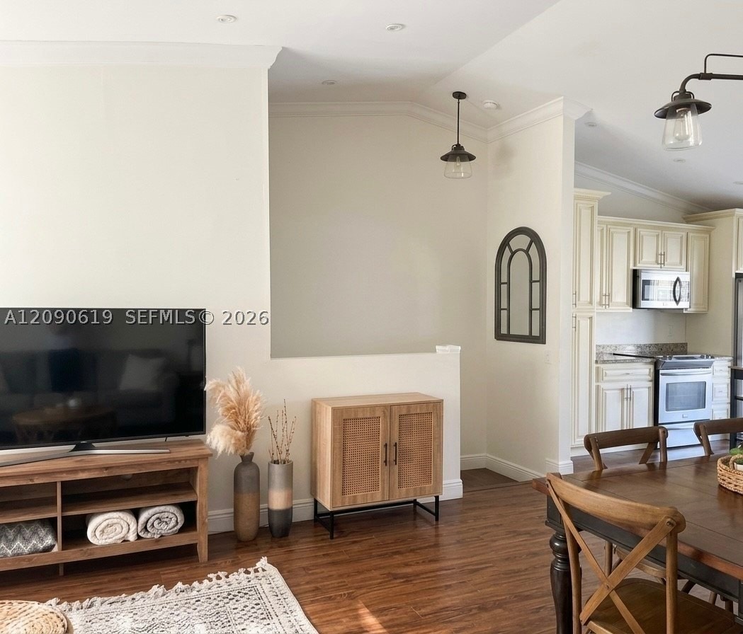 7100 Nw 173rd Dr #1304 - Photo 5 of 14