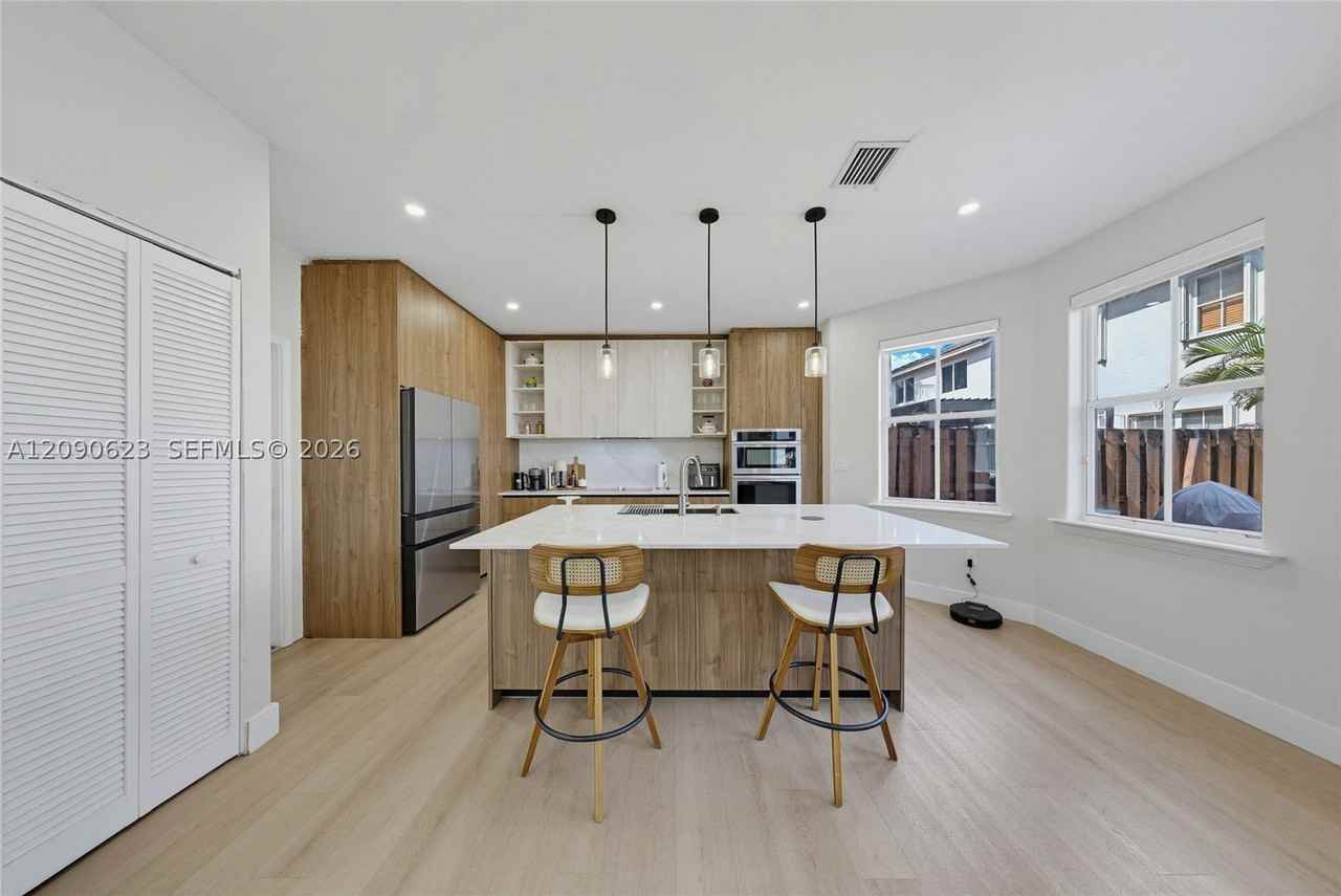 4850 Nw 108th Pl #4850 - Photo 5 of 8