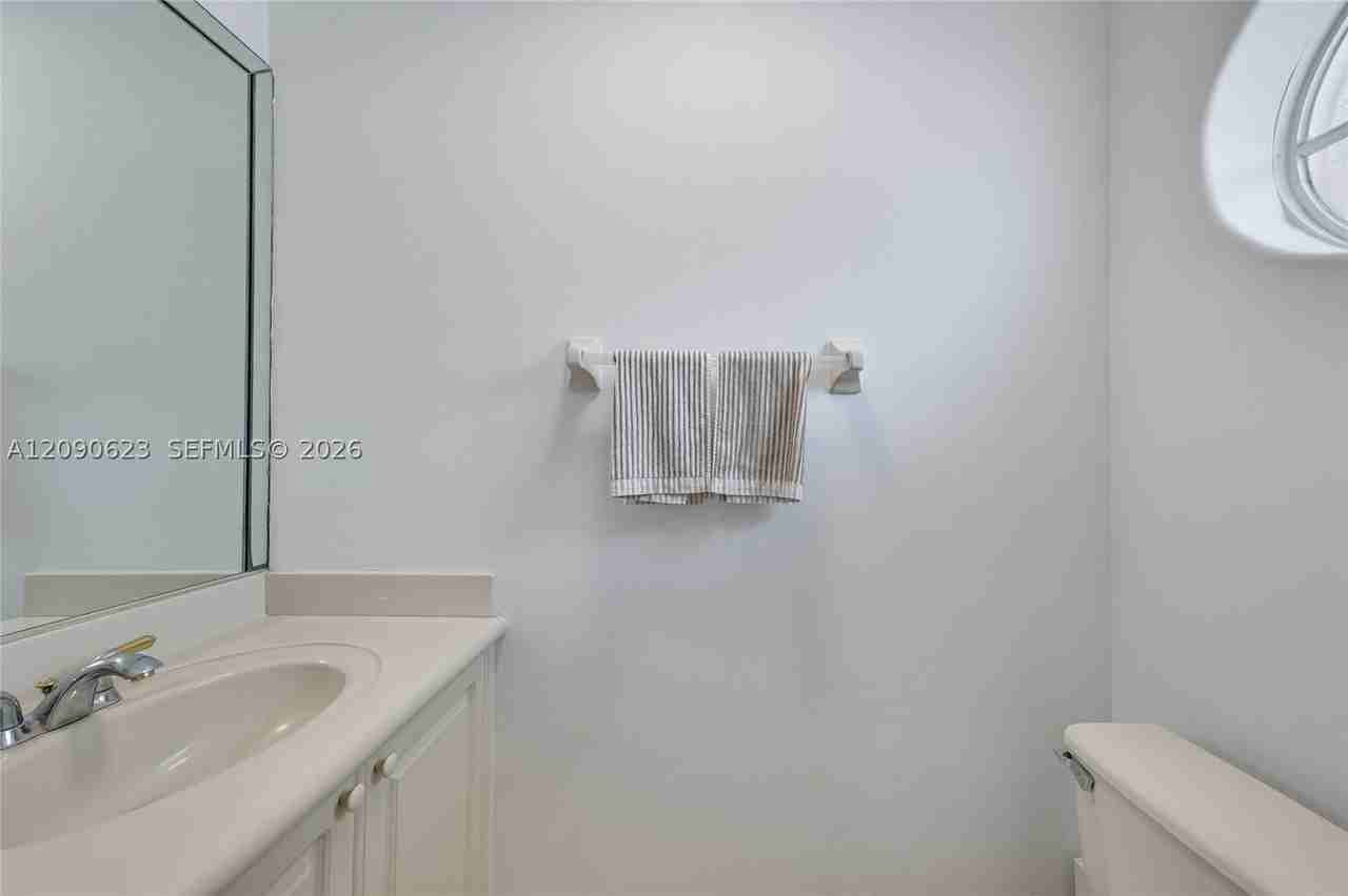 4850 Nw 108th Pl #4850 - Photo 6 of 8