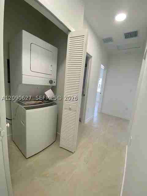 855 Sw 1st St #855 - Photo 5 of 11