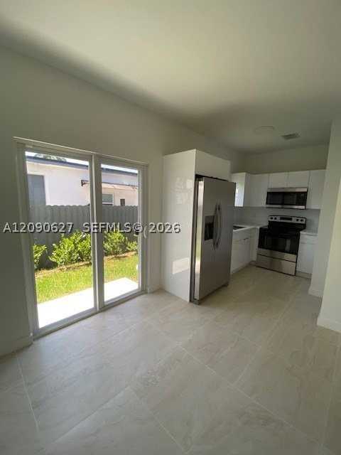 855 Sw 1st St #855 - Photo 7 of 11