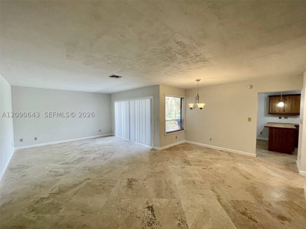 2160 Bayberry Dr #2160 - Photo 4 of 39