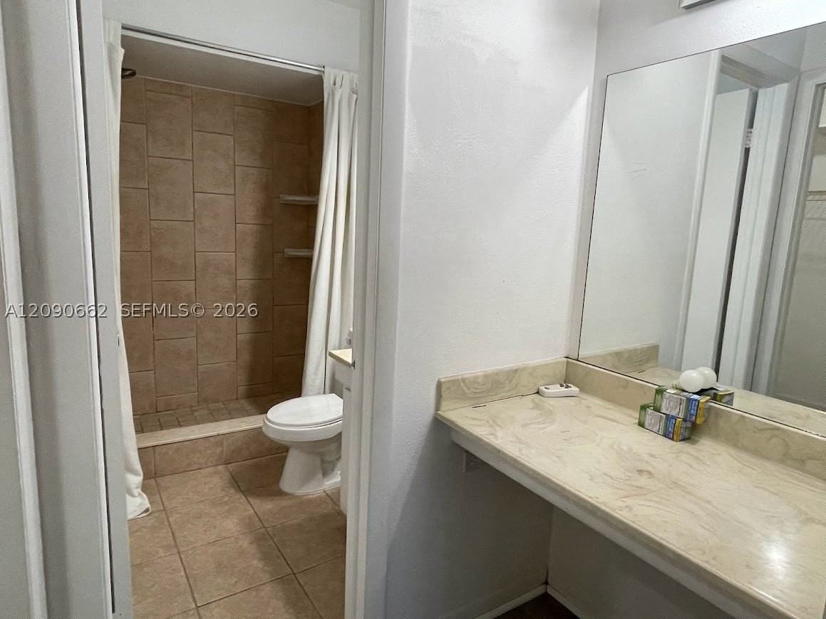 2510 Sw 81st Ave #405 - Photo 7 of 14