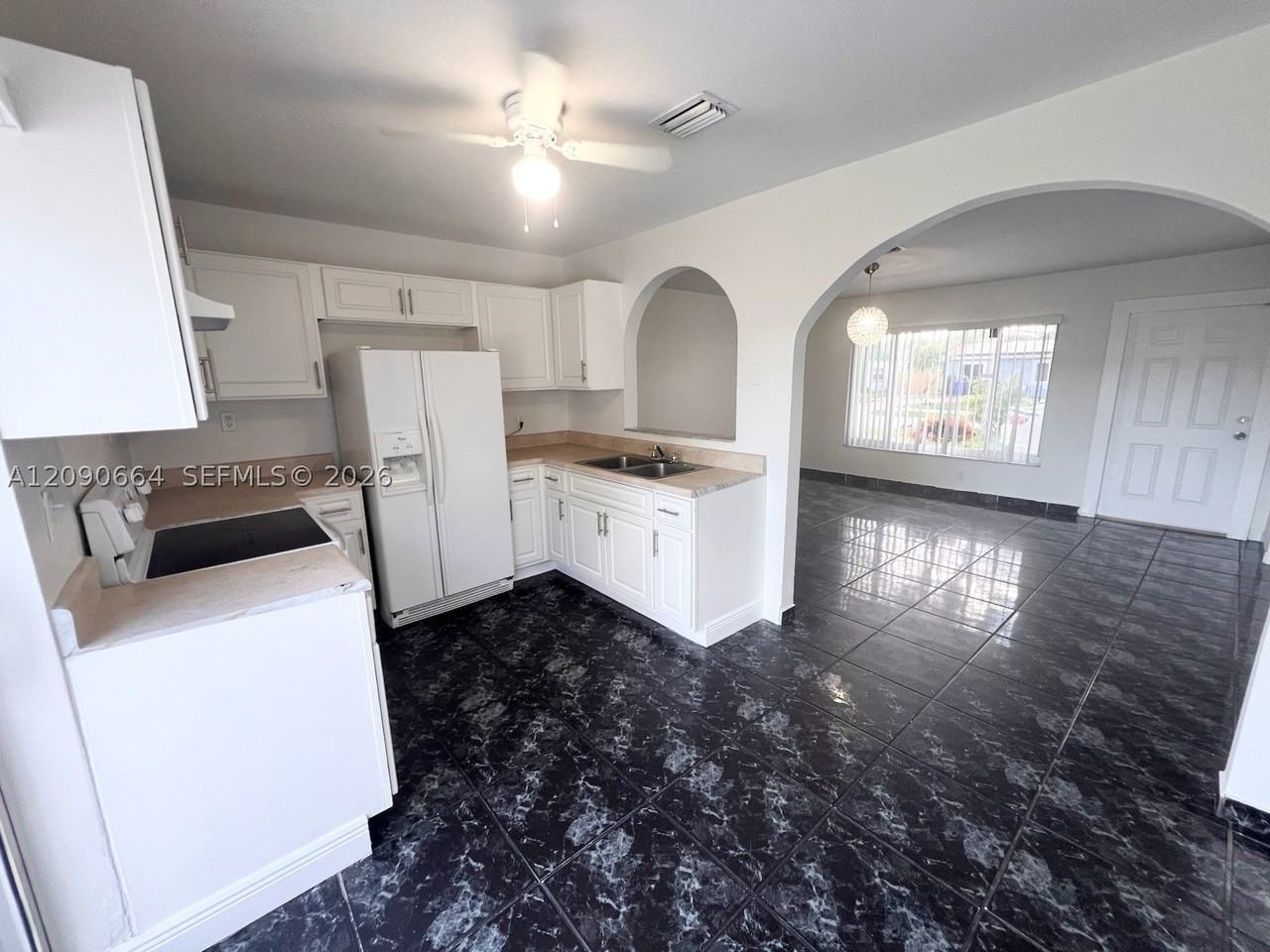 1730 Sw 64th Ter - Photo 6 of 25