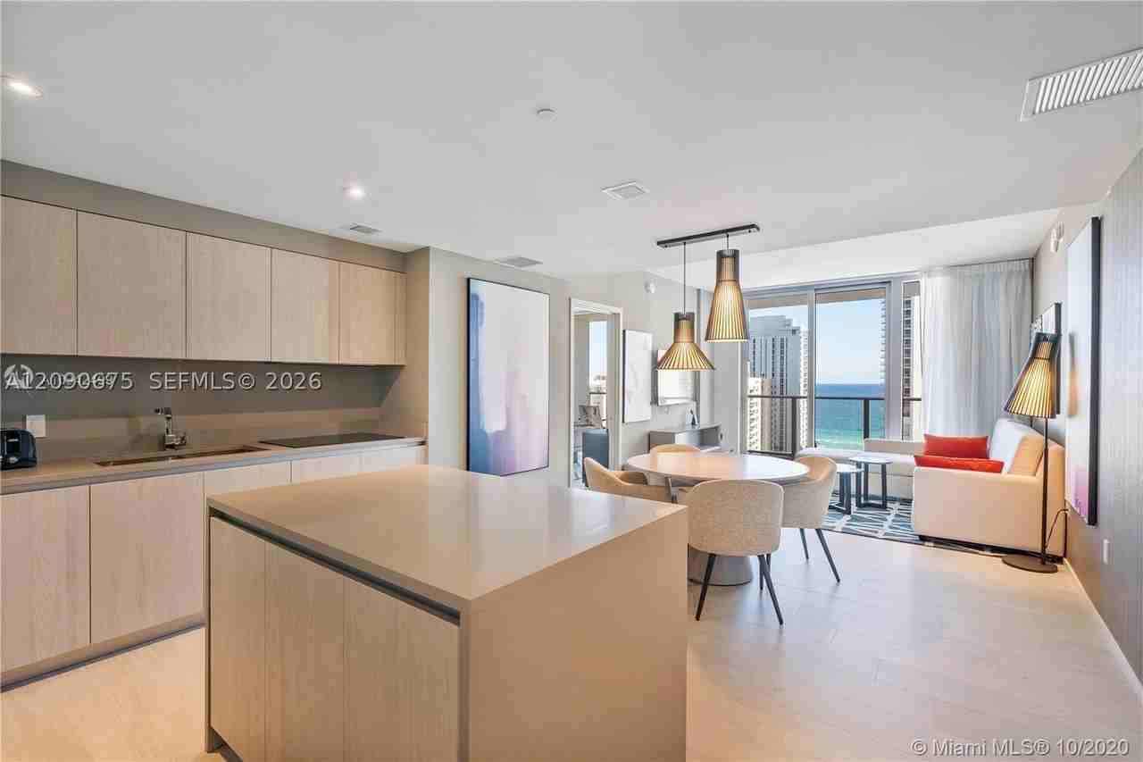 4010 S Ocean Dr - Photo 3 of 46