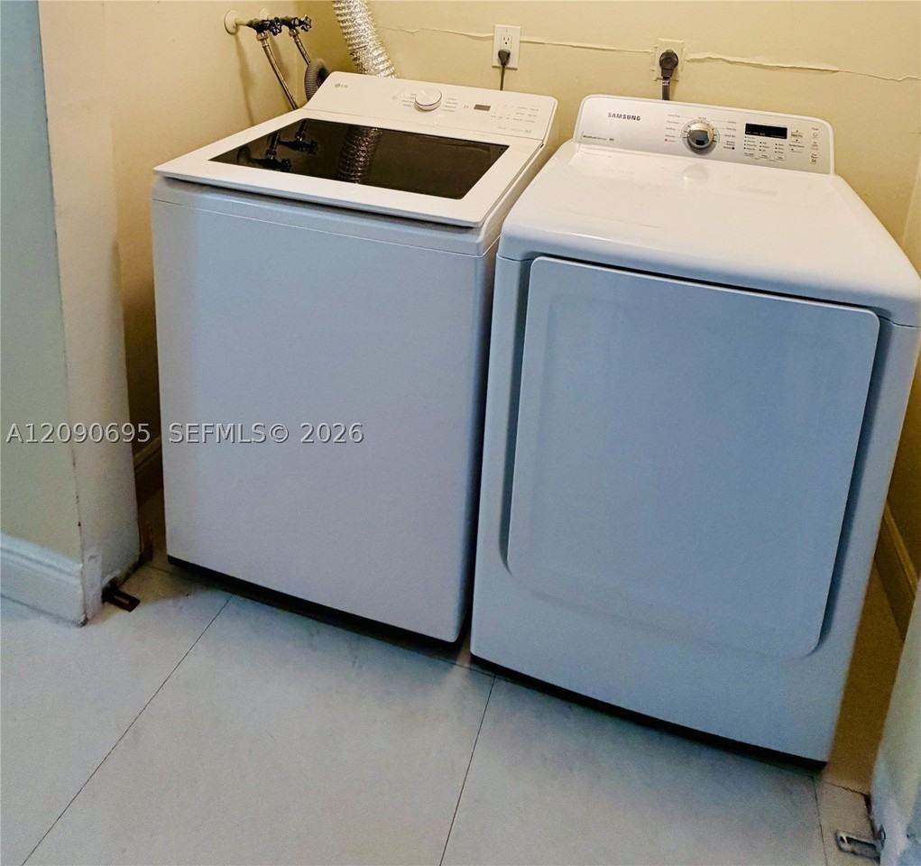 581 N University Dr #36 - Photo 6 of 8