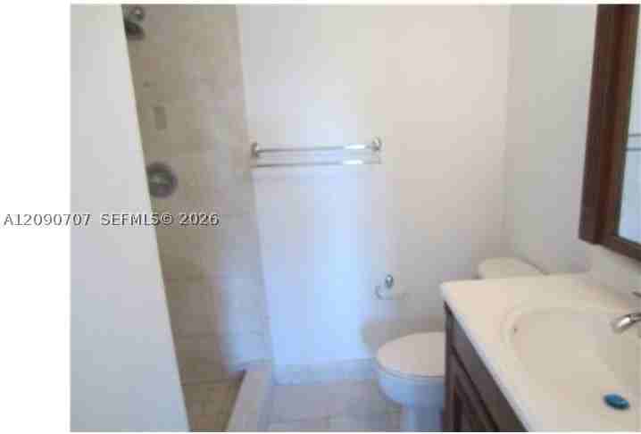 862 Ne 209th St #202 - Photo 7 of 8