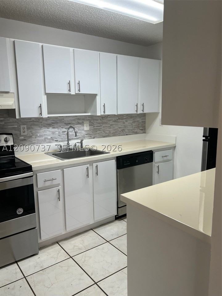 20680 Ne 4th Ct #206