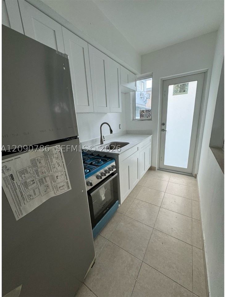 800 85th St #804 - Photo 4 of 4