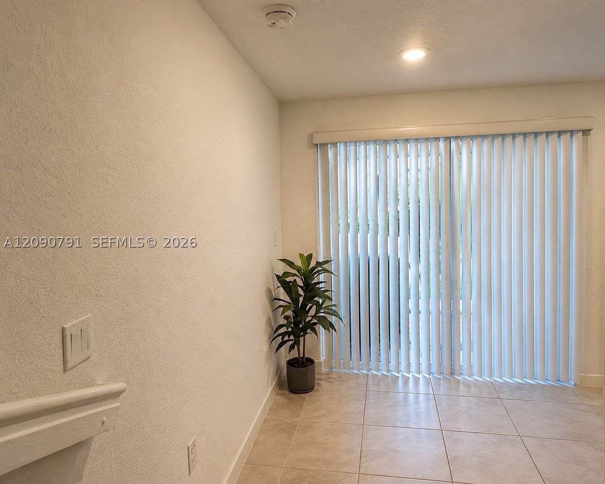 364 Nw 8th Ct #364 - Photo 6 of 24