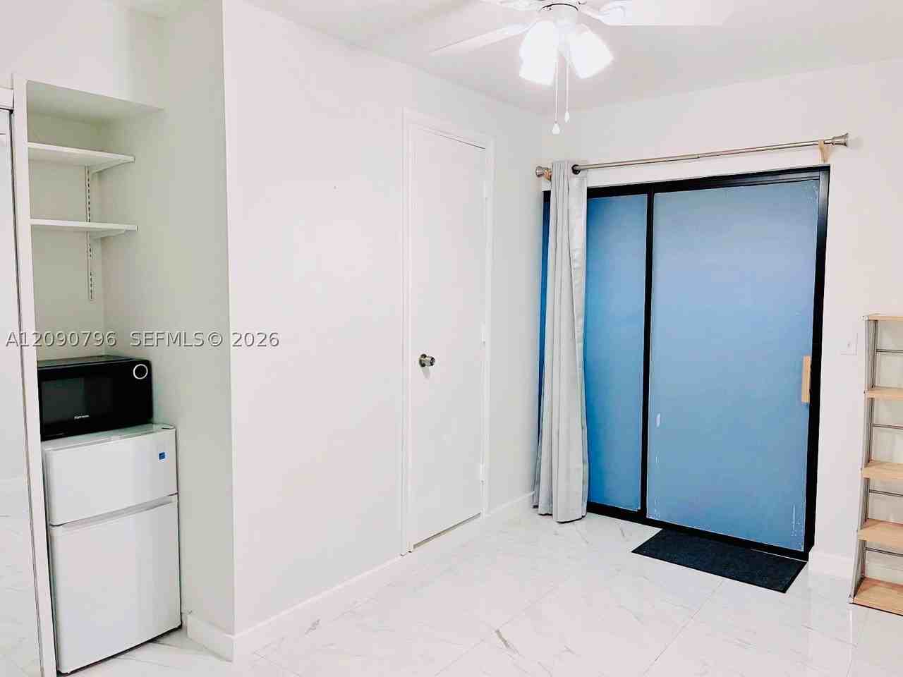 837 Sw 118th Ter - Photo 7 of 9