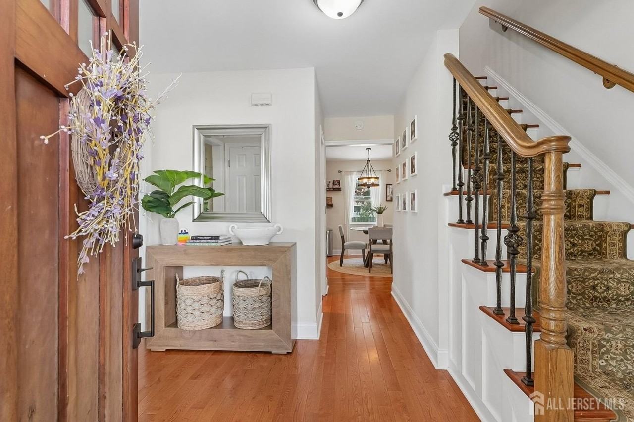 49 Ochs Ave - Photo 4 of 37