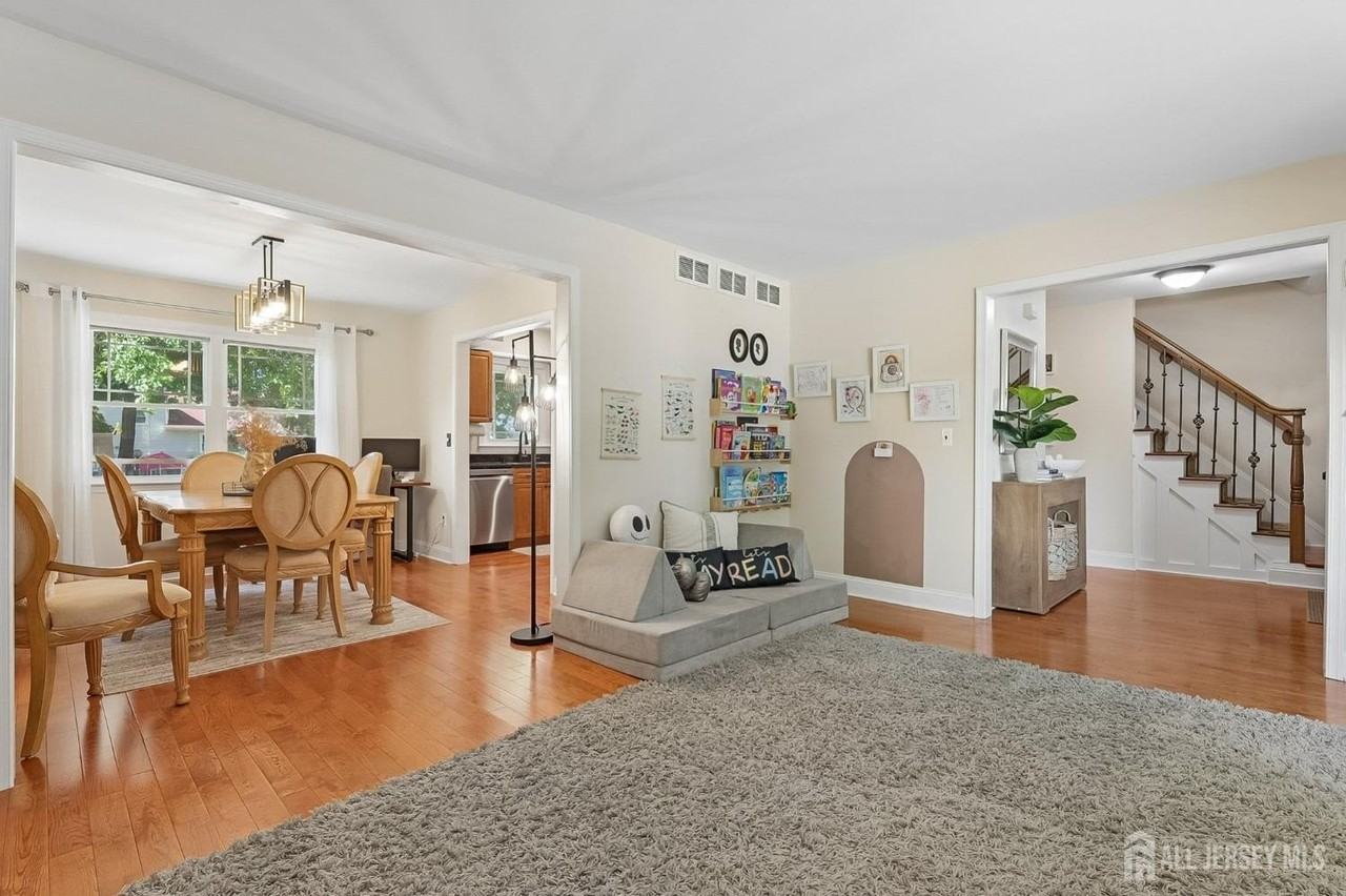 49 Ochs Ave - Photo 7 of 37