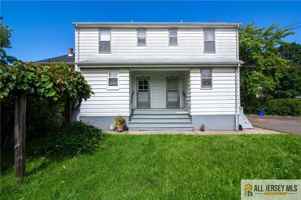 featured image of 8 Whitehead Ave #B