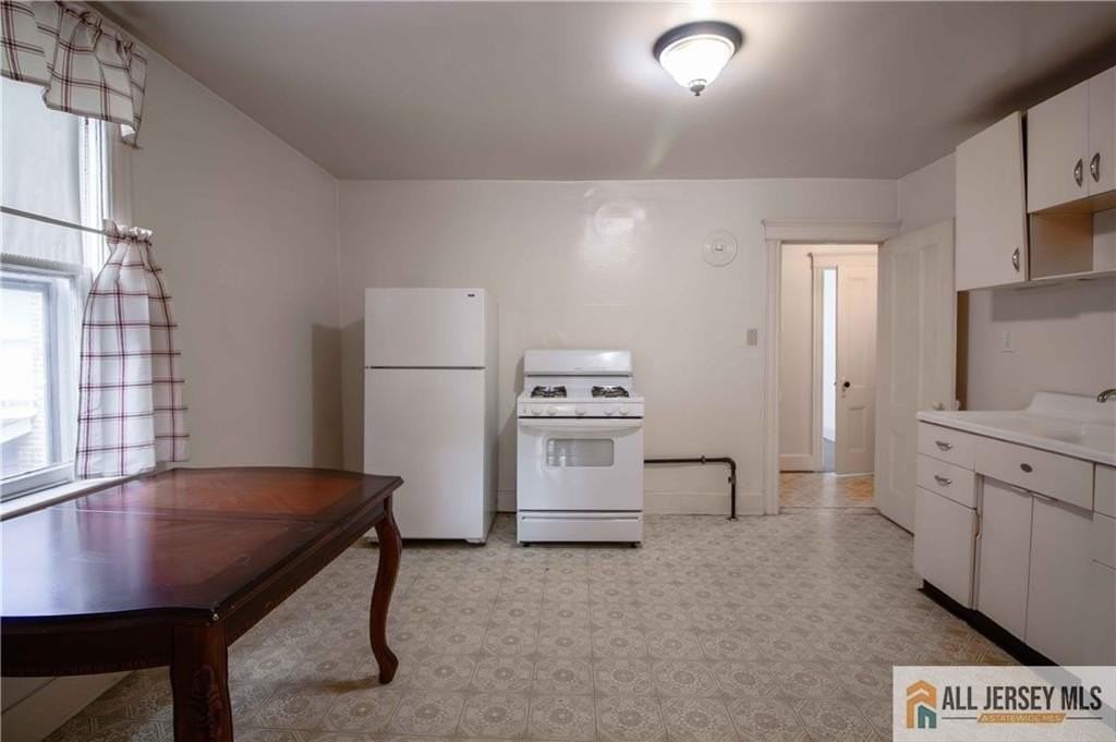 8 Whitehead Ave #B - Photo 5 of 10