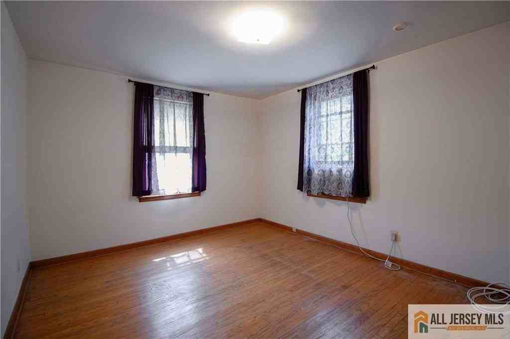 8 Whitehead Ave #B - Photo 7 of 10