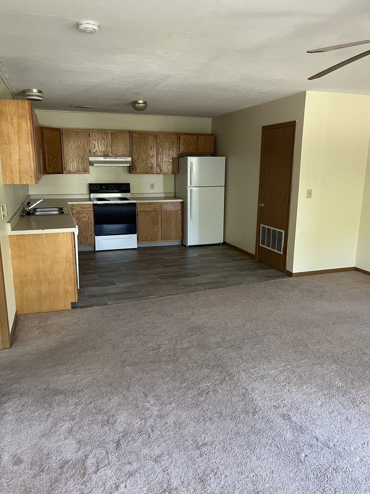 524 S 5th St - Photo 2 of 6